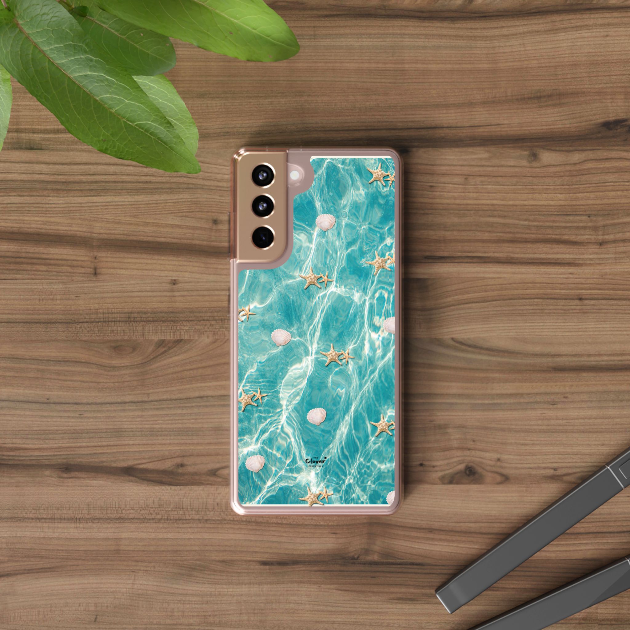 Beach-Inspired Clear Phone Case with Seashells - Image 33